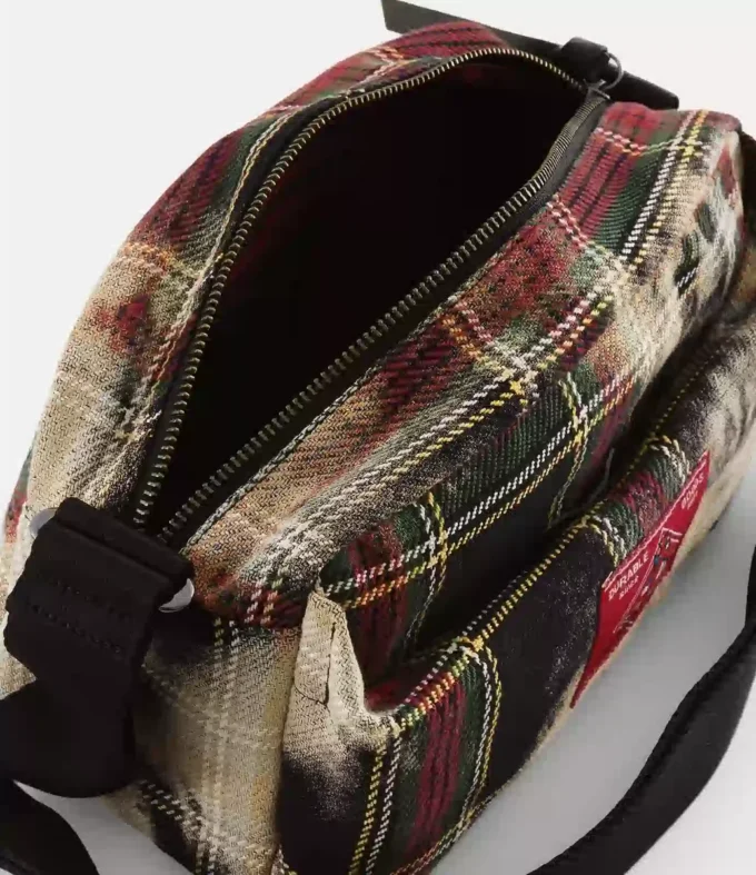 Jude E/W Crossbody Jude E/W Crossbody