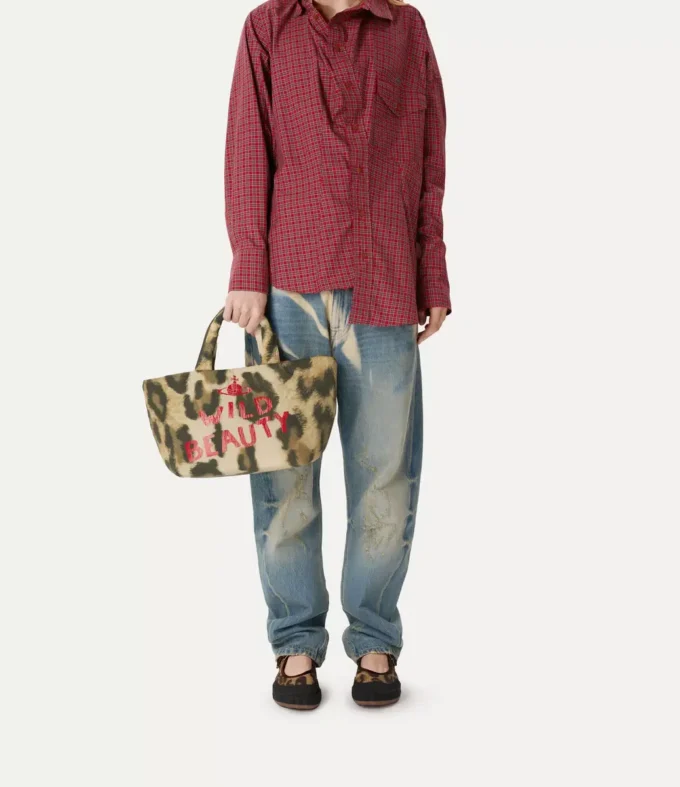 Maud Medium draagtas