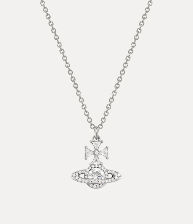 Mila Pendant Necklace